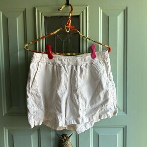 Universal Thread Women's White Linen Shorts